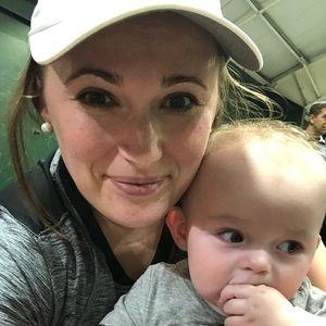 Meet your Posher, Claire